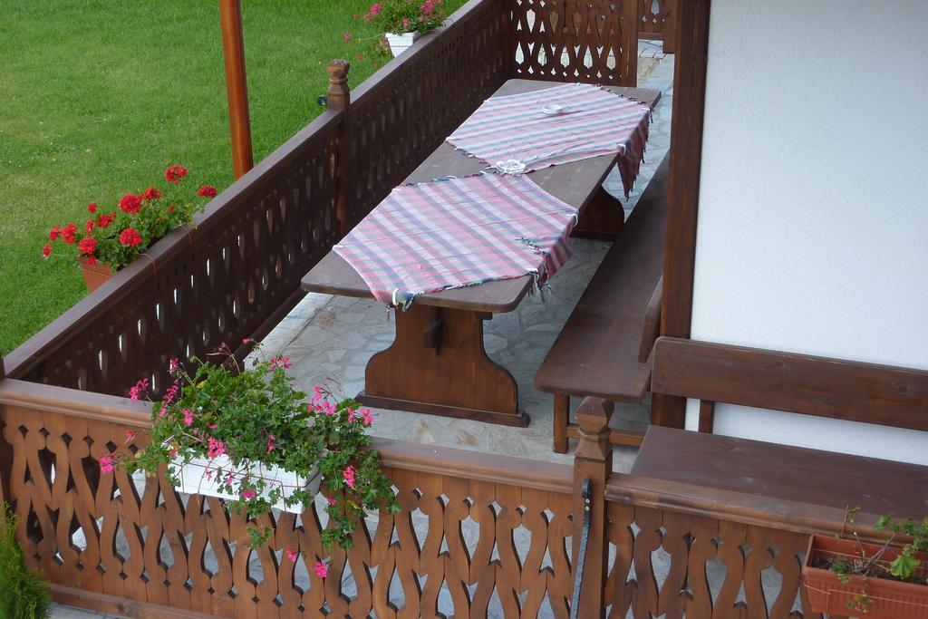 Guest House H Dzhogolanov Koprivshtitsa Exterior photo