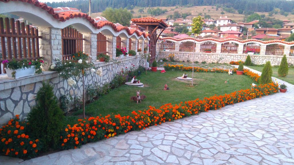 Guest House H Dzhogolanov Koprivshtitsa Exterior photo